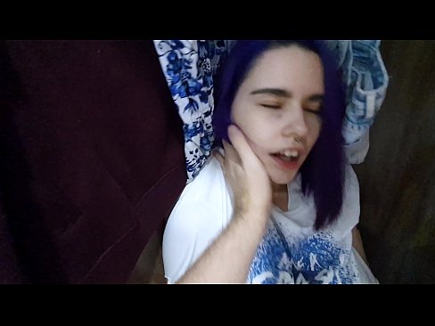 ❤️ Fann systur mína í skápnum og hjálpaði henni að koma ☑ Ofsagt kynlíf hjá okkur ❌❤